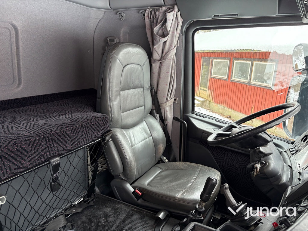 Hästlastbil - Scania, R94 4X2