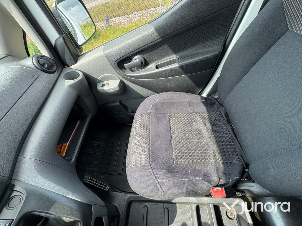 Nissan NV200