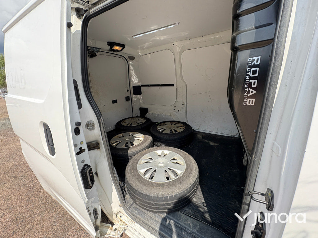 Nissan NV200