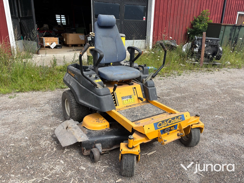 Åkgräsklippare - Cub Cadet RZT-50