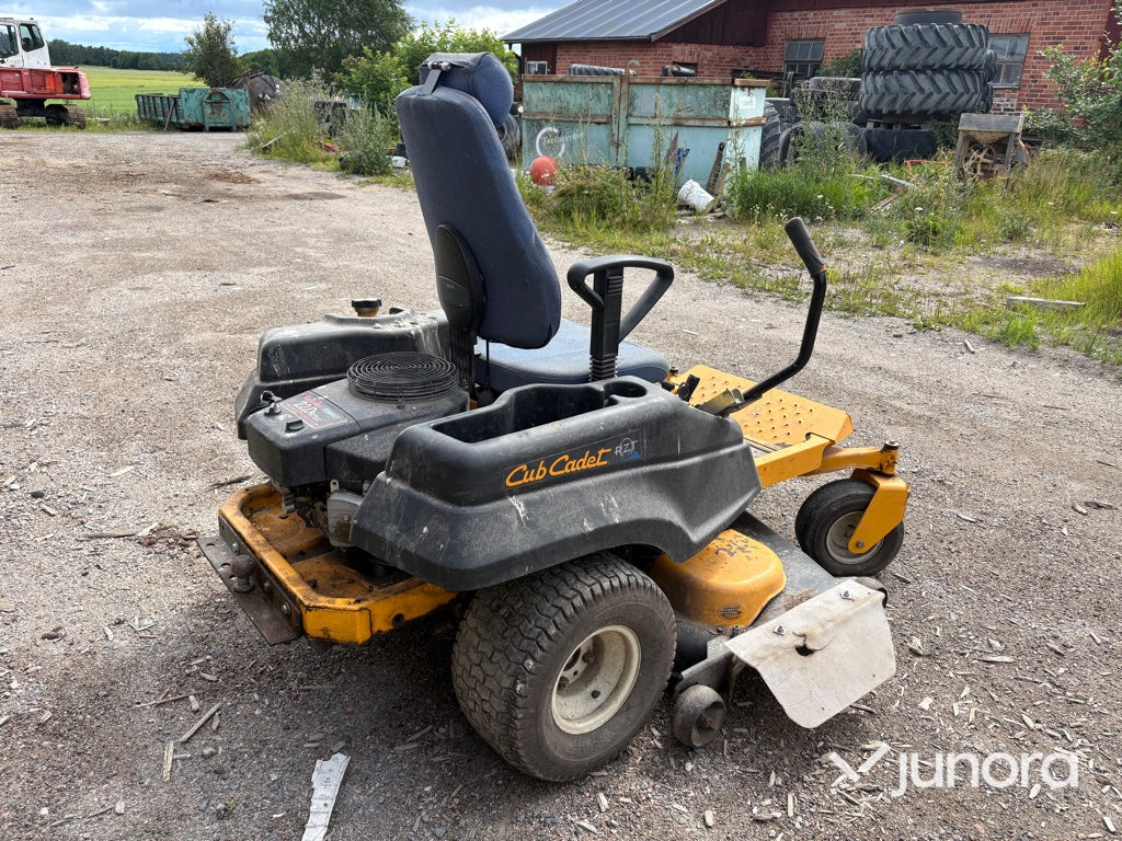 Åkgräsklippare - Cub Cadet RZT-50