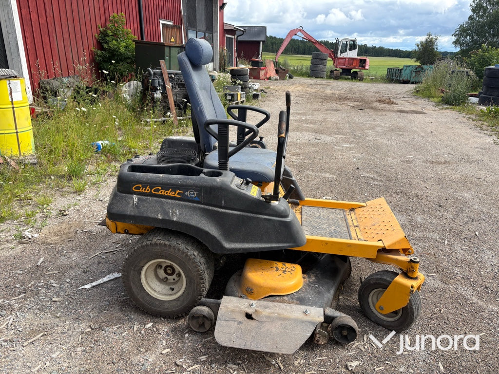 Åkgräsklippare - Cub Cadet RZT-50
