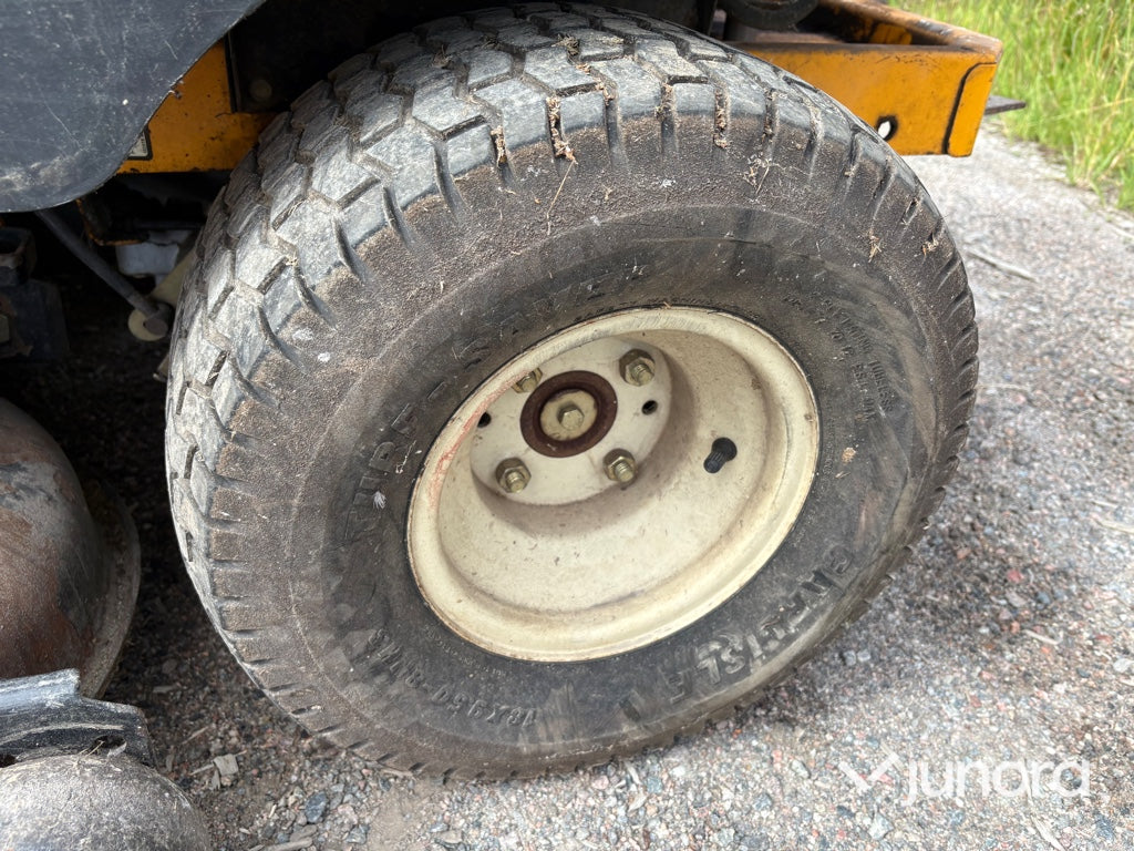 Åkgräsklippare - Cub Cadet RZT-50