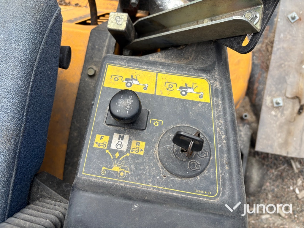 Åkgräsklippare - Cub Cadet RZT-50