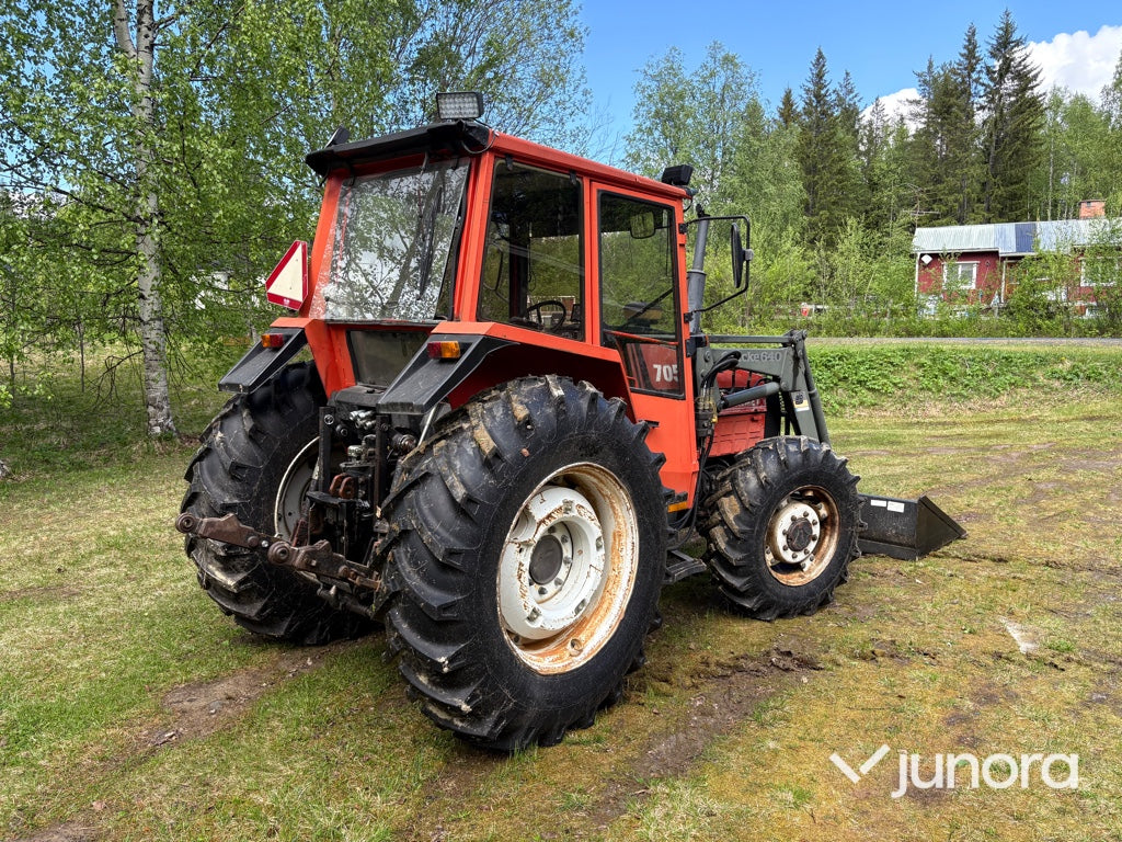 Traktor - Volvo BM Valmet, 705-4