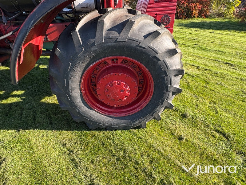 Traktor - Volvo BM, T814