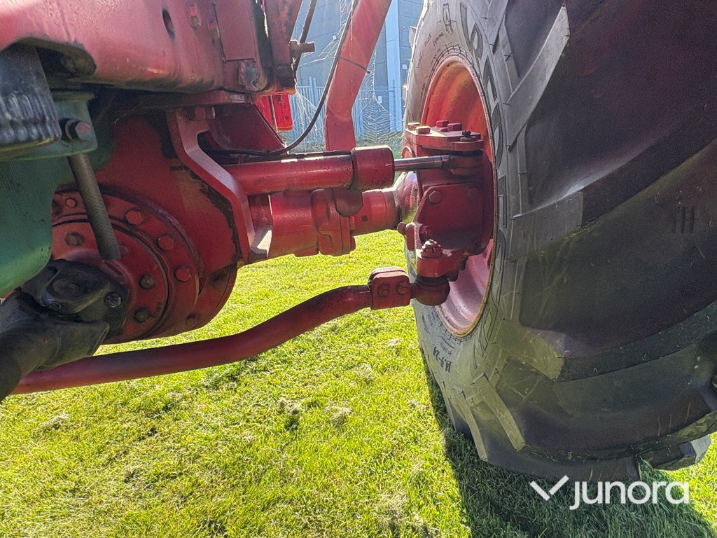 Traktor - Volvo BM, T814