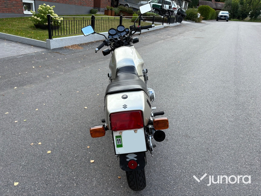 Motorcykel Suzuki GSX 1100 E