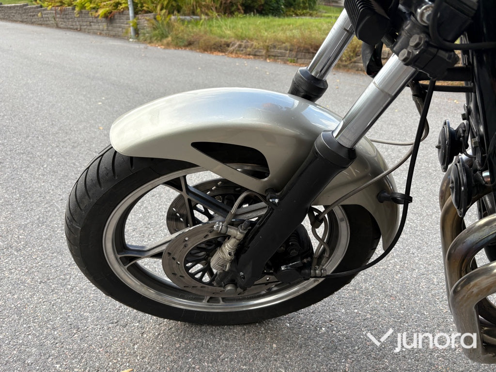 Motorcykel Suzuki GSX 1100 E