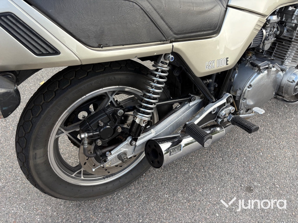 Motorcykel Suzuki GSX 1100 E