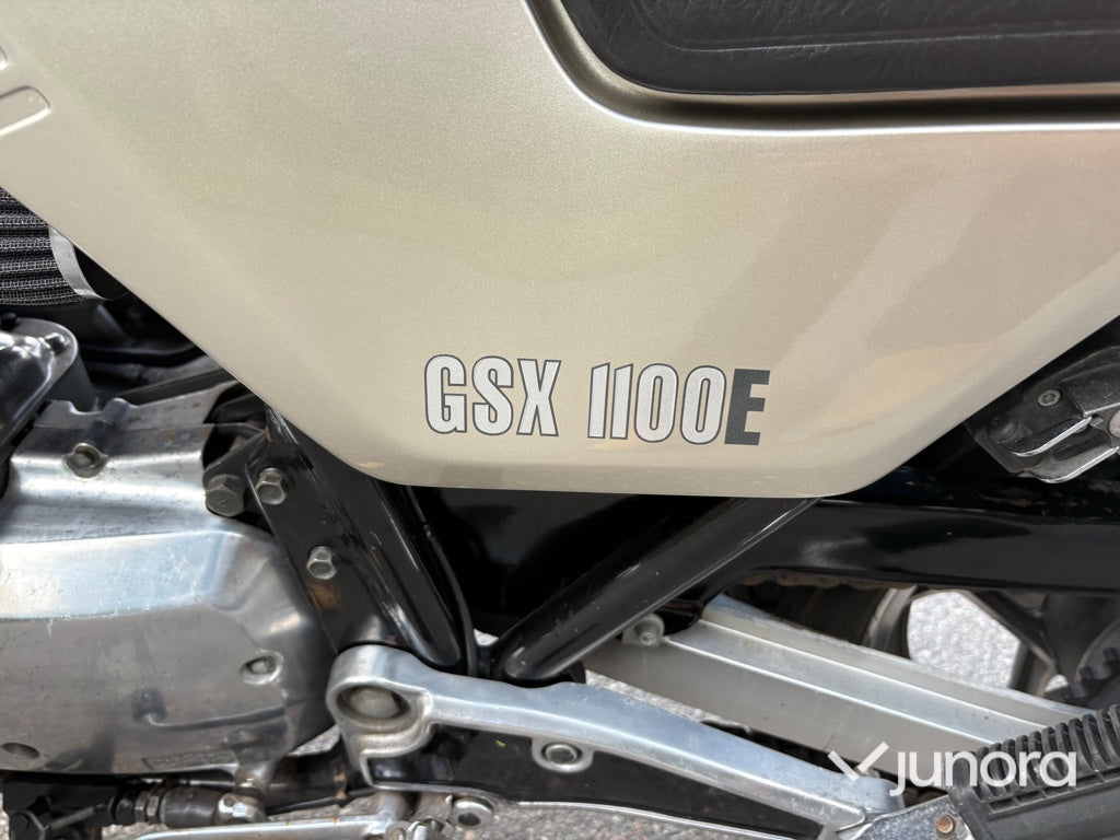 Motorcykel Suzuki GSX 1100 E