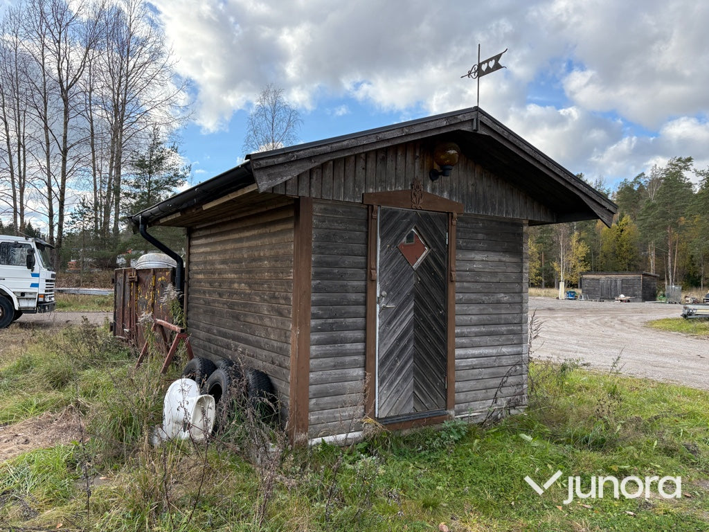 Stuga / Bod - Med inredning