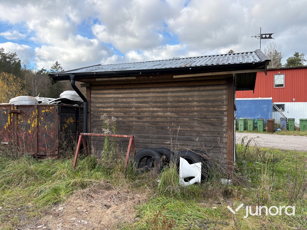 Stuga / Bod - Med inredning