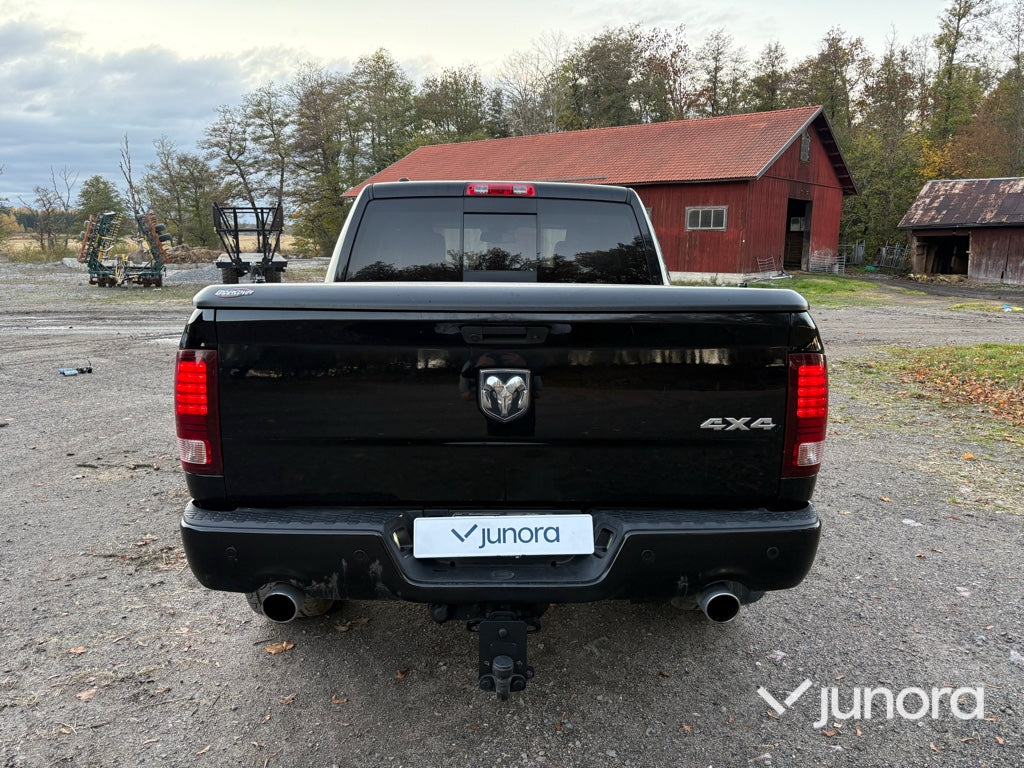 Pickup Dodge RAM Truck 1500 Sport 401 HK