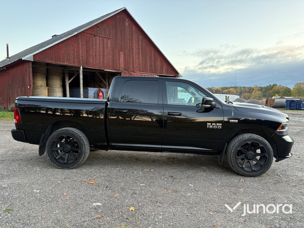 Pickup Dodge RAM Truck 1500 Sport 401 HK
