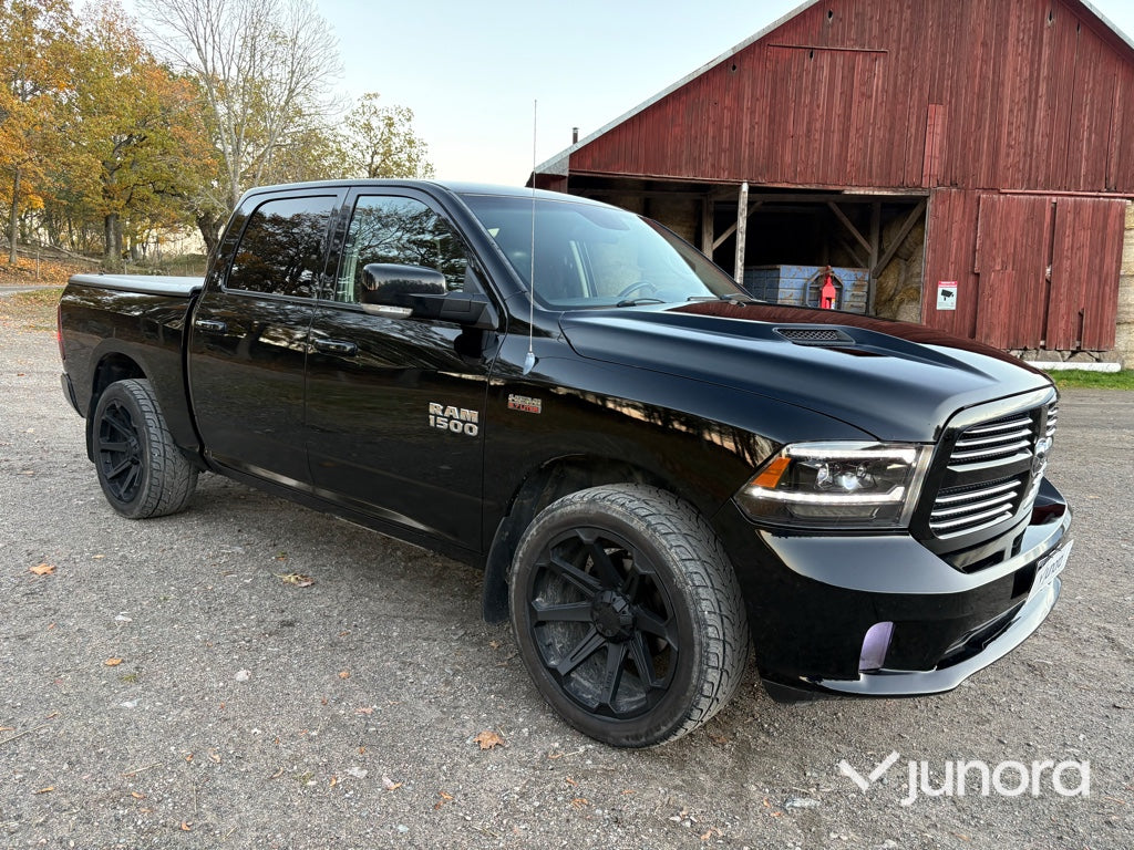 Pickup Dodge RAM Truck 1500 Sport 401 HK