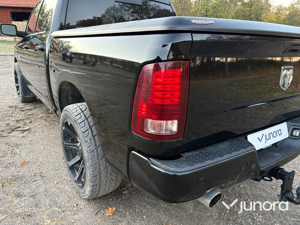 Pickup Dodge RAM Truck 1500 Sport 401 HK