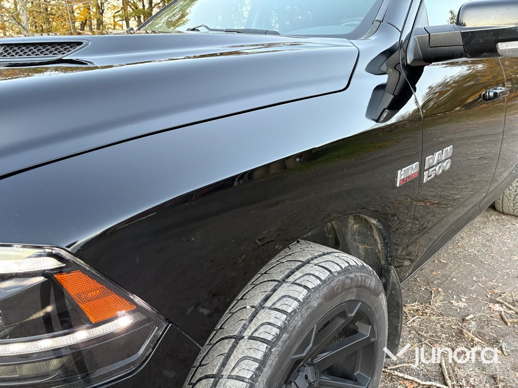 Pickup Dodge RAM Truck 1500 Sport 401 HK