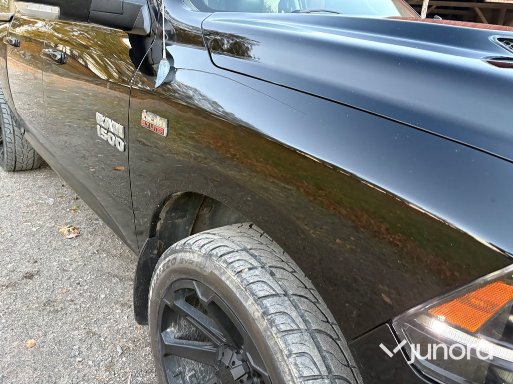 Pickup Dodge RAM Truck 1500 Sport 401 HK