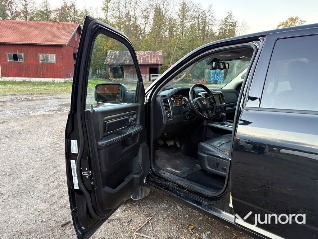 Pickup Dodge RAM Truck 1500 Sport 401 HK