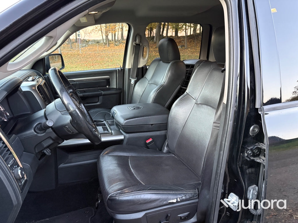 Pickup Dodge RAM Truck 1500 Sport 401 HK