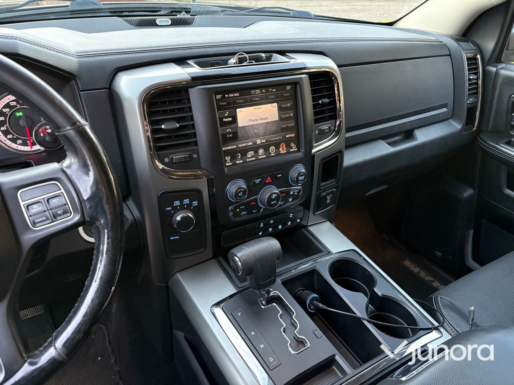 Pickup Dodge RAM Truck 1500 Sport 401 HK