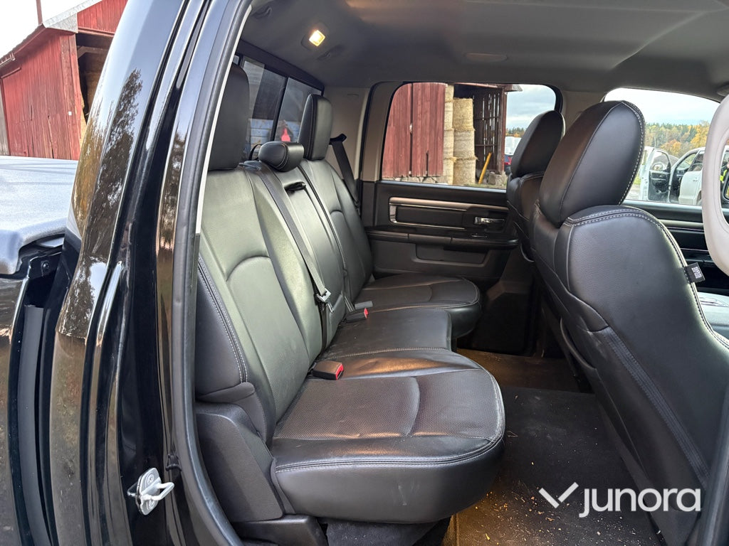 Pickup Dodge RAM Truck 1500 Sport 401 HK