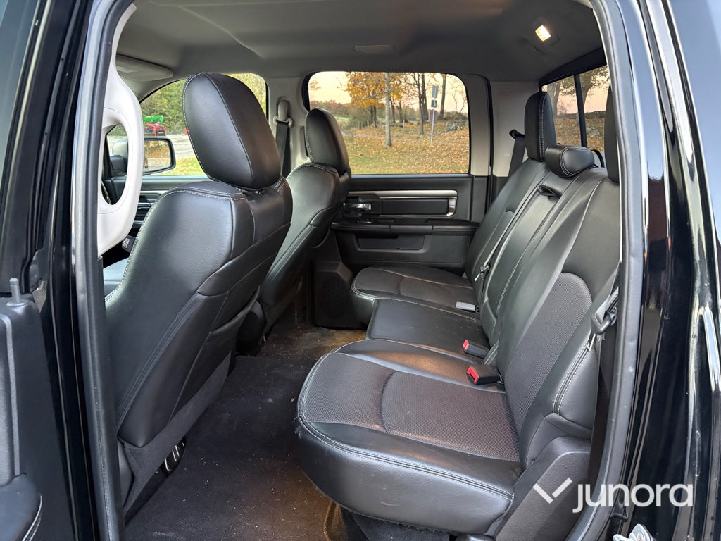 Pickup Dodge RAM Truck 1500 Sport 401 HK