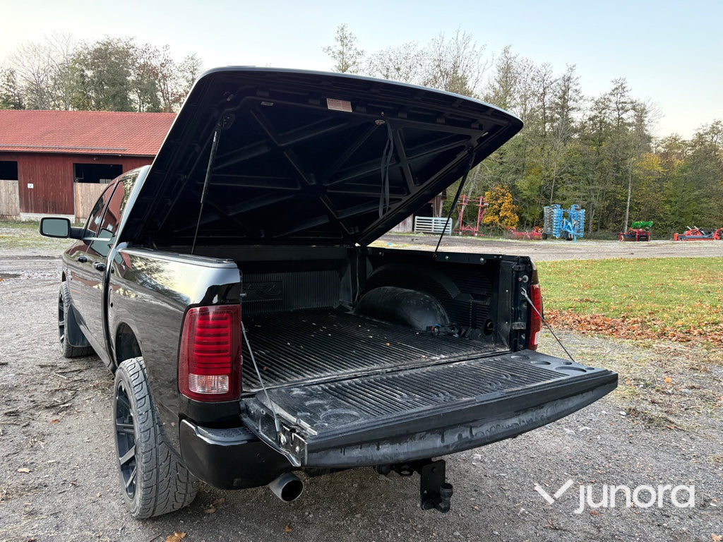 Pickup Dodge RAM Truck 1500 Sport 401 HK