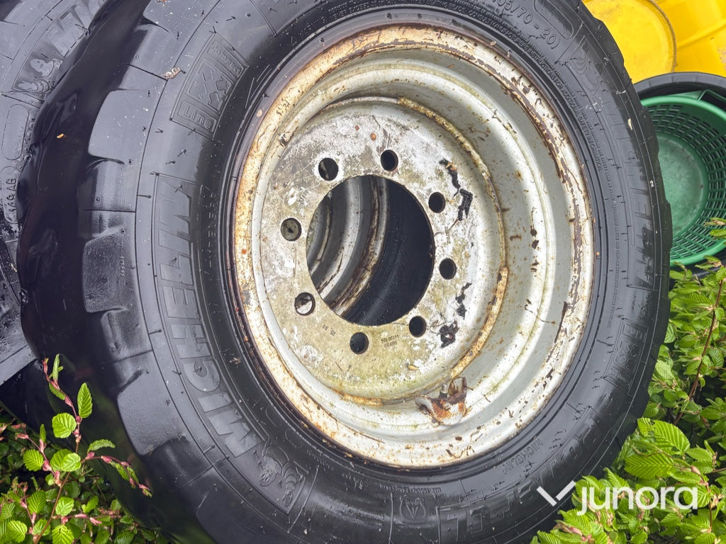 Hjul - 400/70-20, 405/70-20