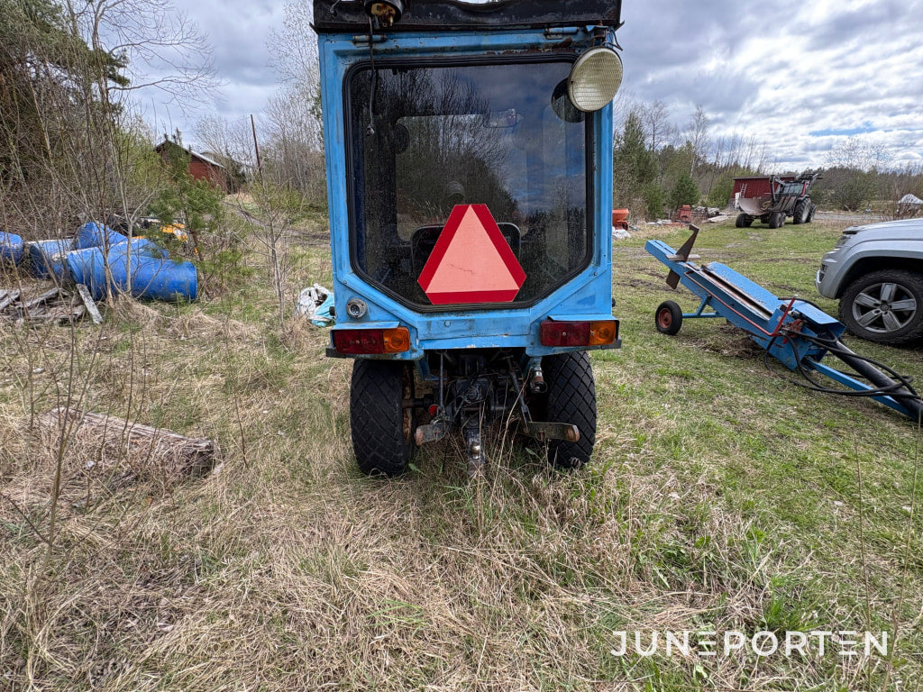 Traktor Iseki TX 2160 4WD