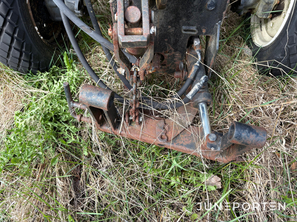 Traktor Iseki TX 2160 4WD