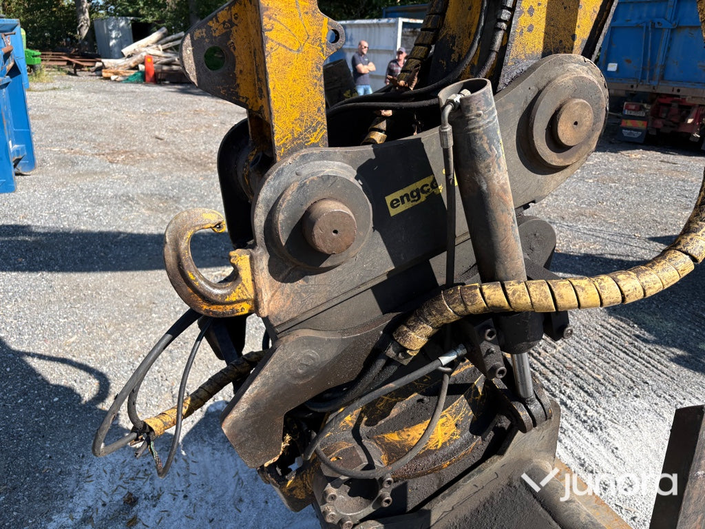 Grävmaskin JCB JS 160L med tiltrotator