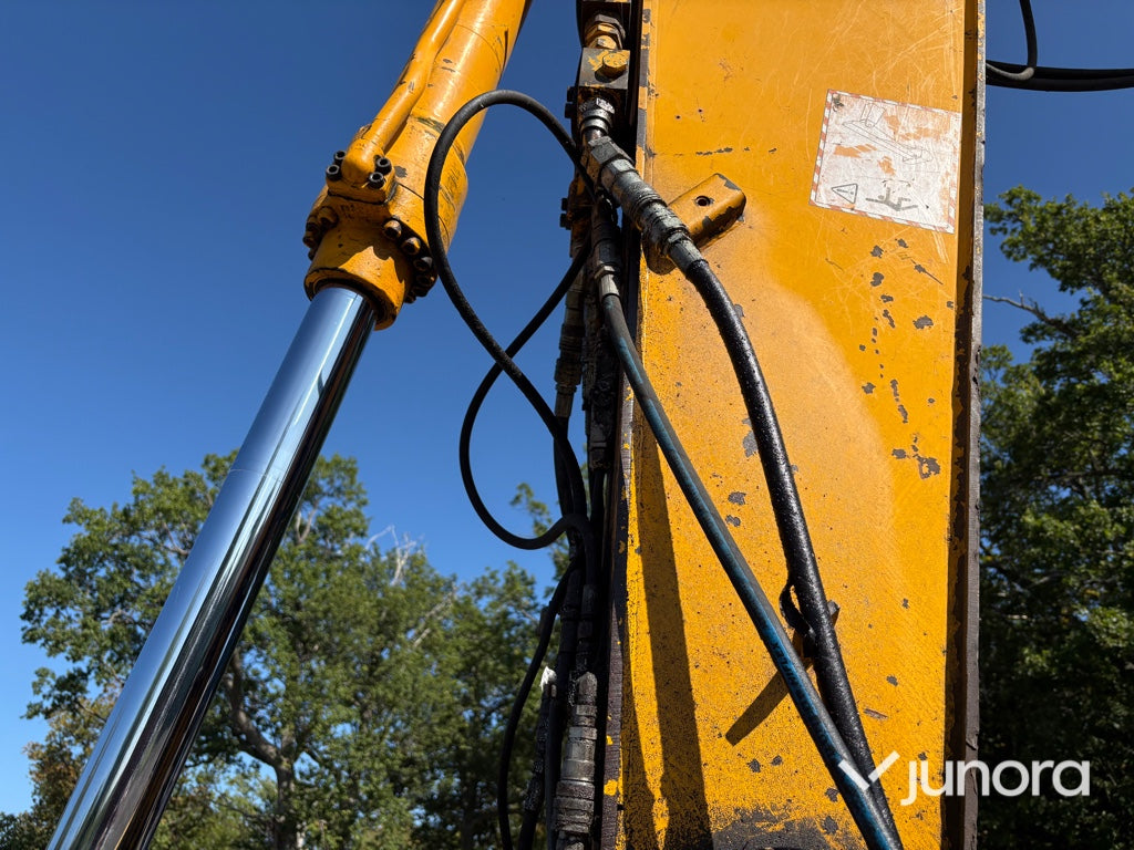 Grävmaskin JCB JS 160L med tiltrotator