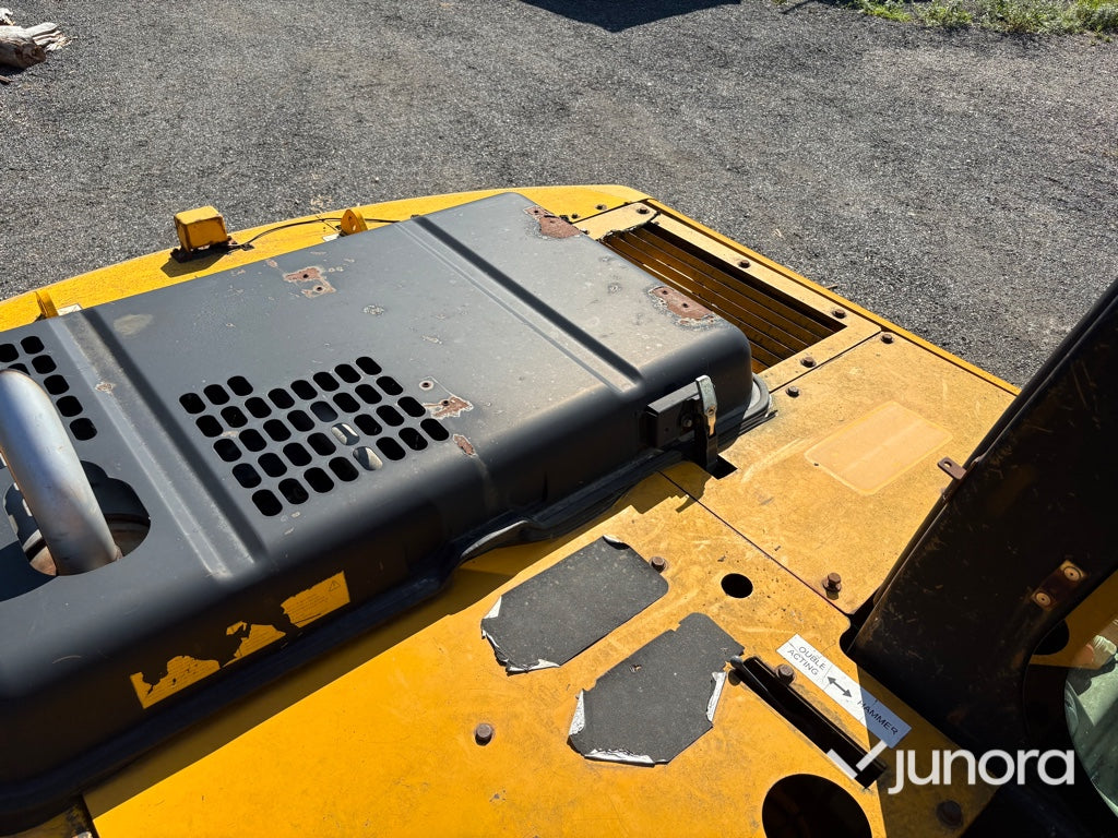 Grävmaskin JCB JS 160L med tiltrotator