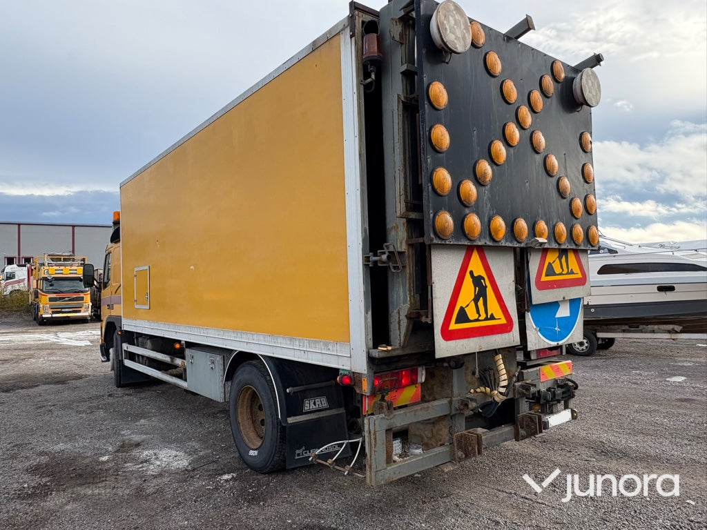 Lastbil - Volvo FM7 4X2