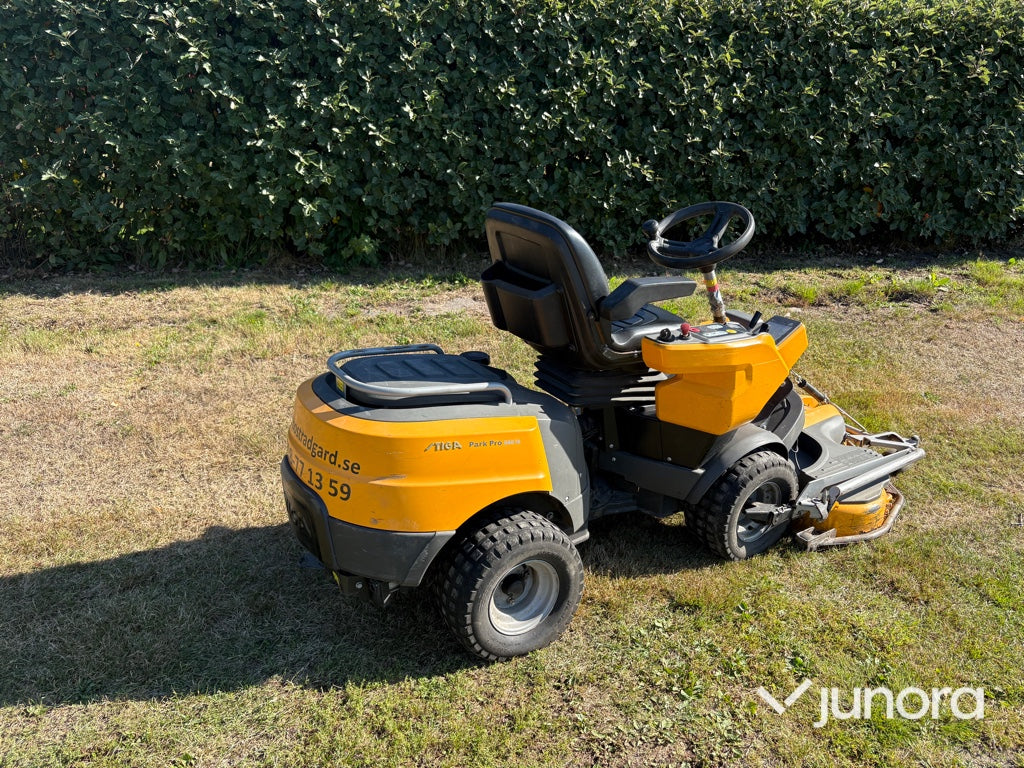Åkgräsklippare Stiga Park Pro 540 IX