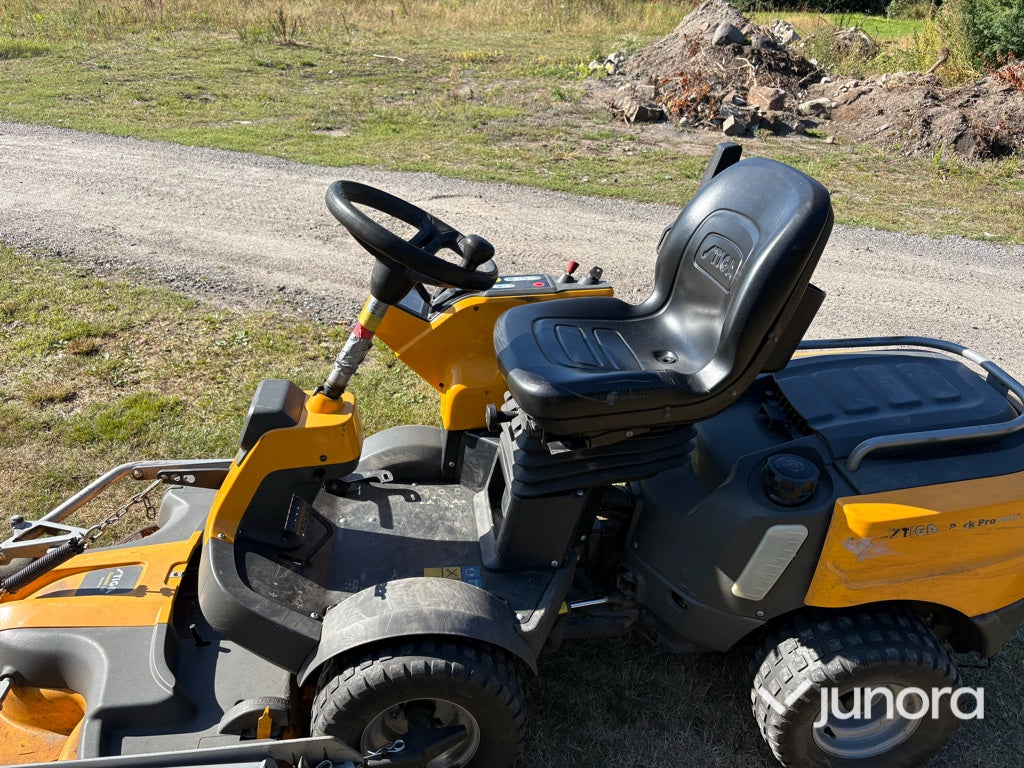 Åkgräsklippare Stiga Park Pro 540 IX