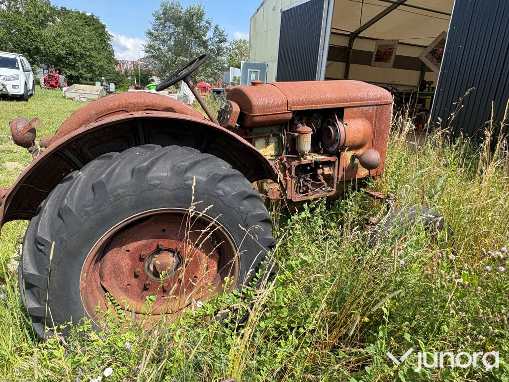 Traktor