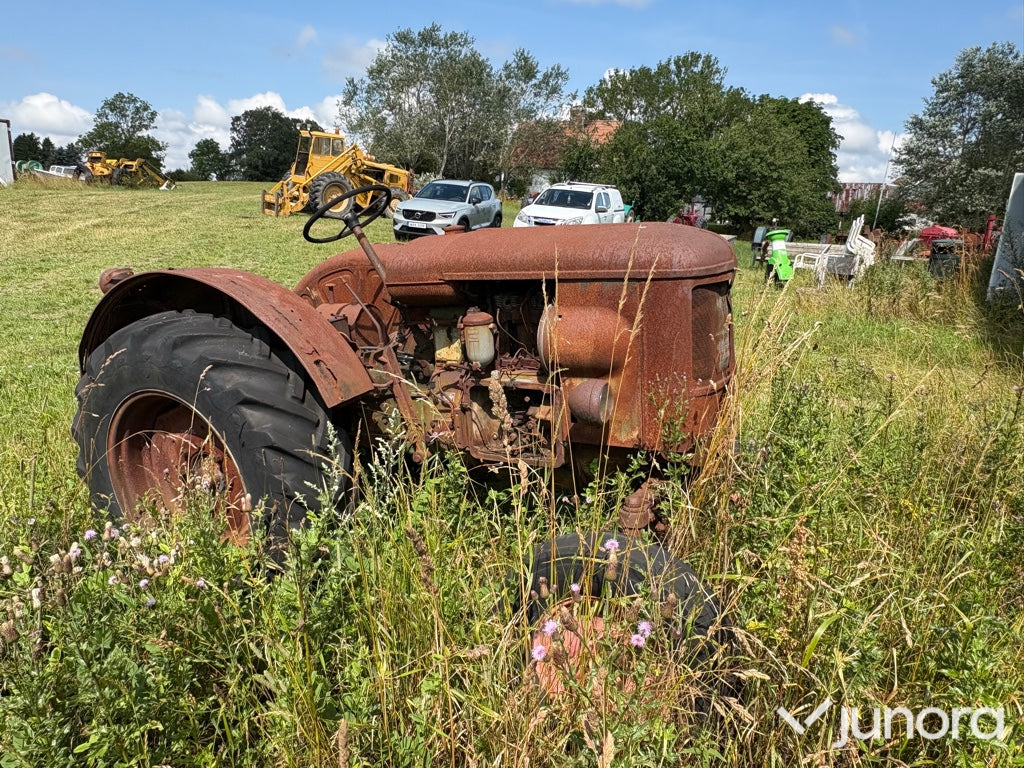 Traktor