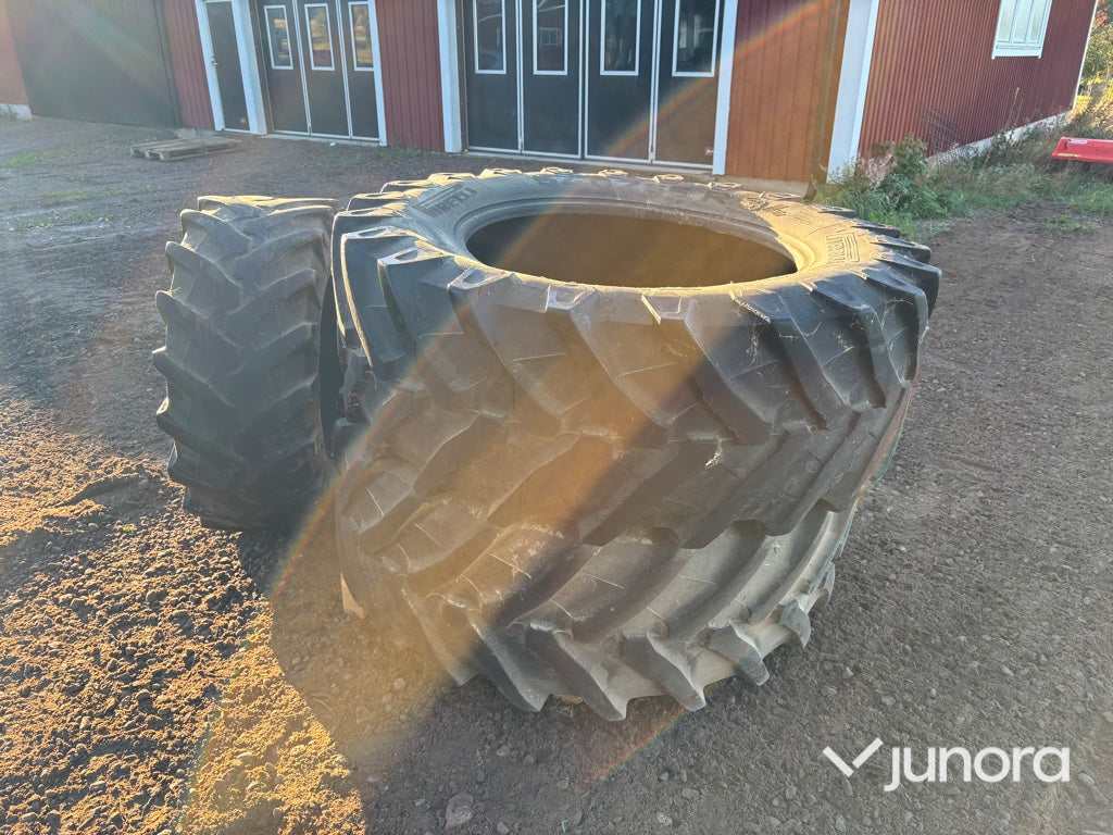 Traktordäck Pirelli 540/65 R34
