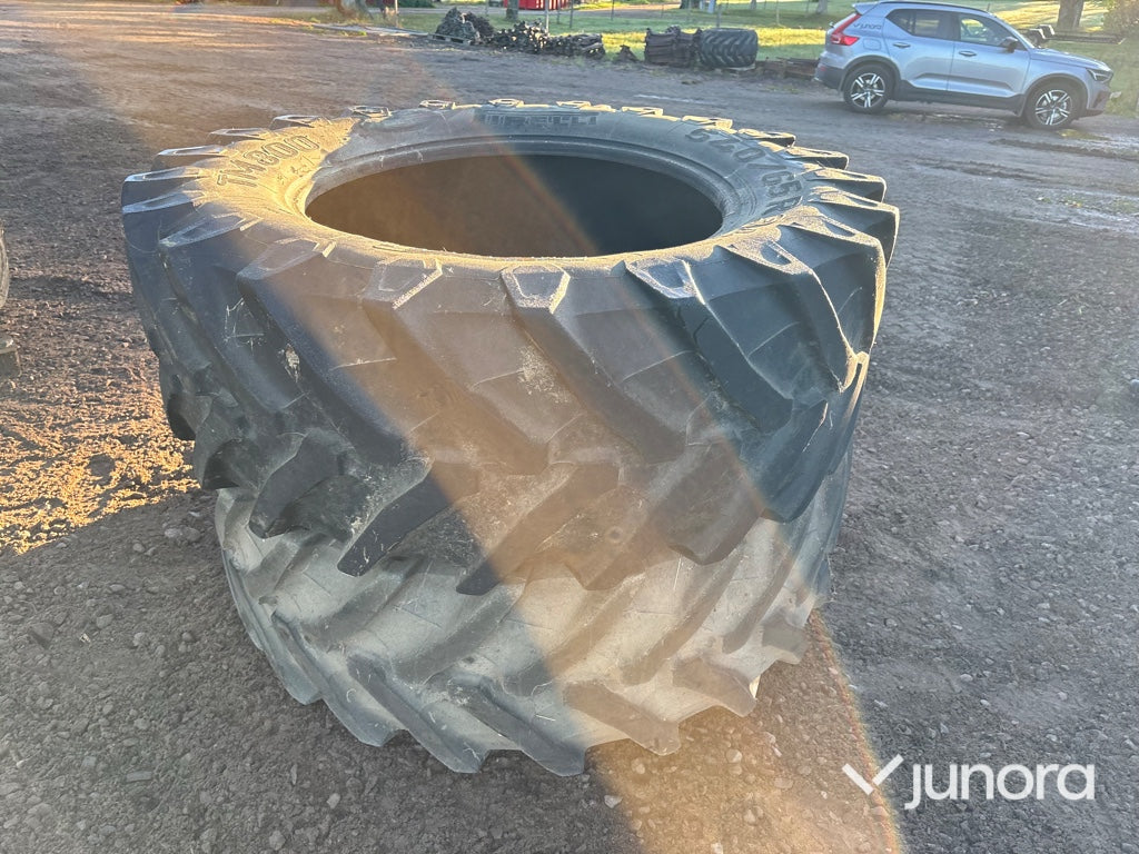Traktordäck Pirelli 540/65 R34