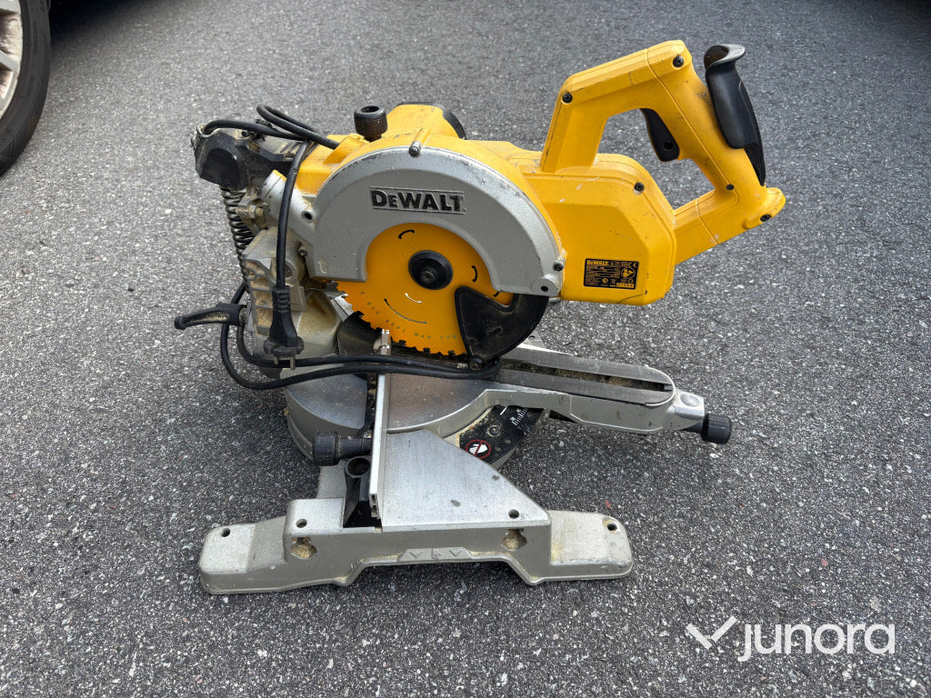 DeWalt kap-och gersåg