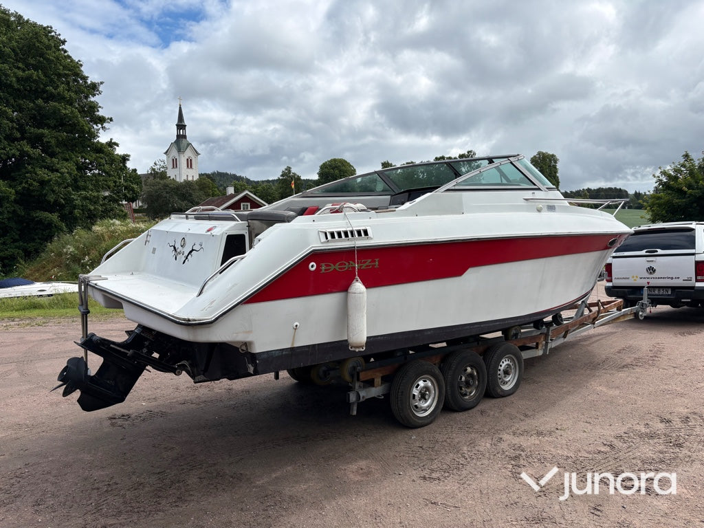 Motorbåt - Donzi Regazza 25 – MerCruiser V8