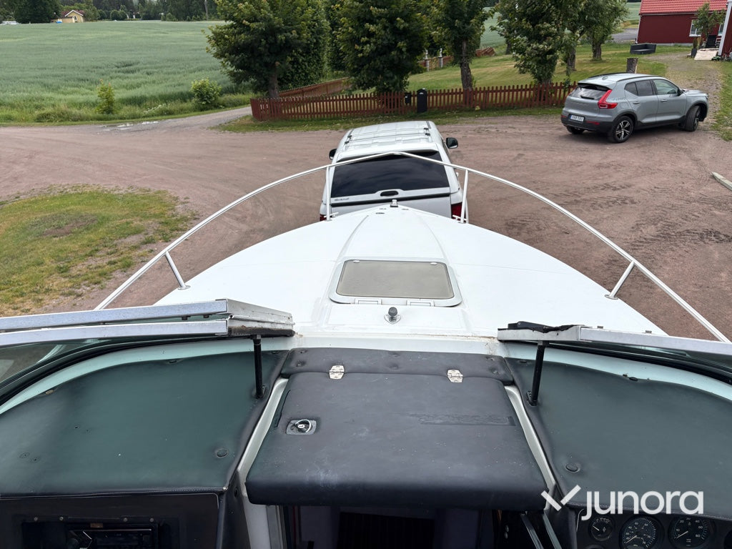 Motorbåt - Donzi Regazza 25 – MerCruiser V8