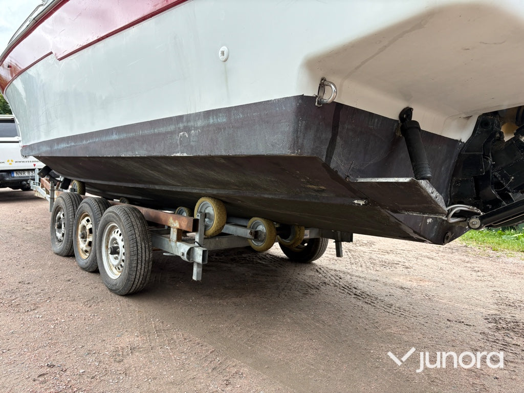 Motorbåt - Donzi Regazza 25 – MerCruiser V8