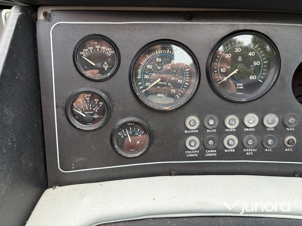 Motorbåt - Donzi Regazza 25 – MerCruiser V8