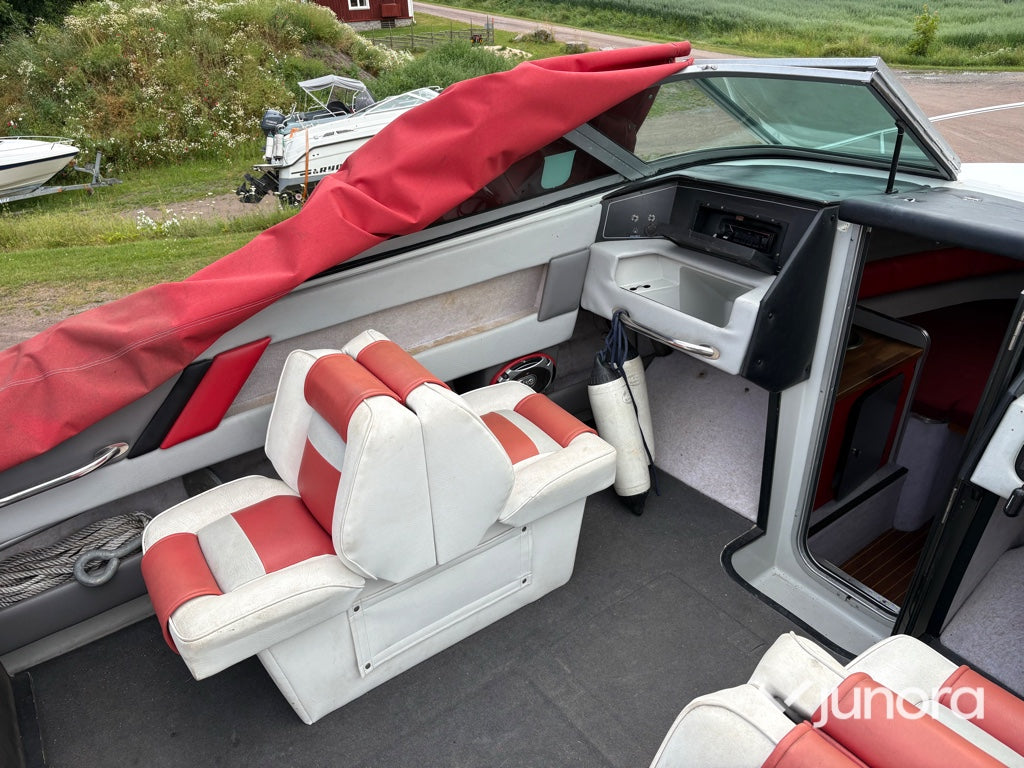 Motorbåt - Donzi Regazza 25 – MerCruiser V8