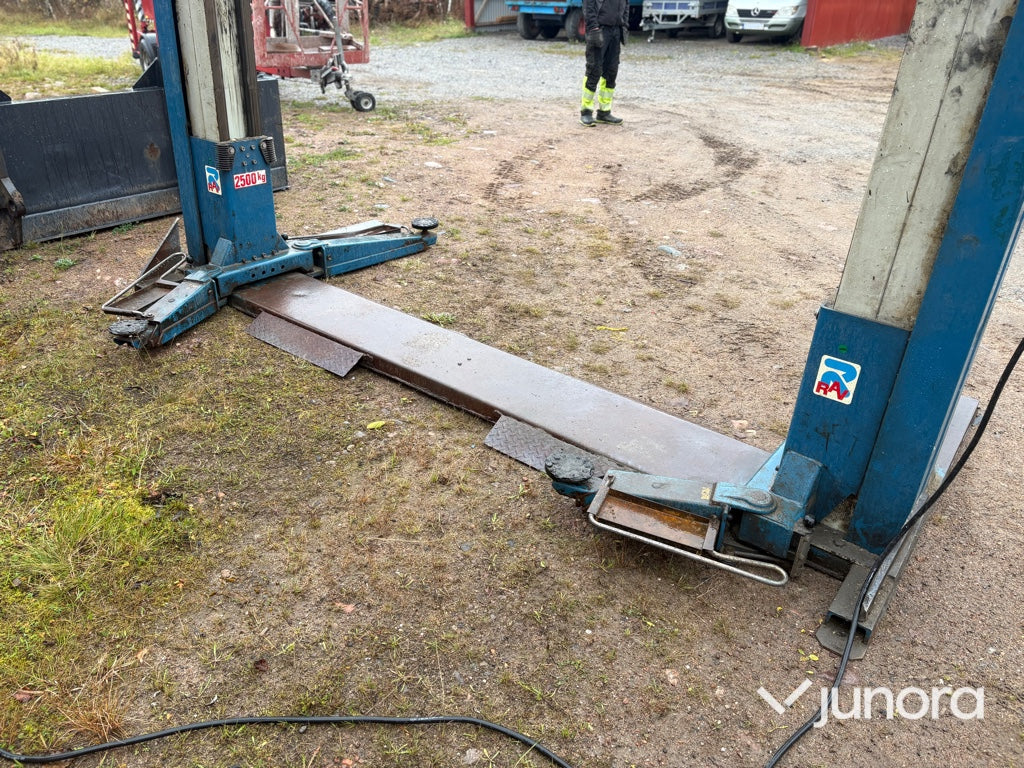Tvåpelarlyft - 2 500 kg