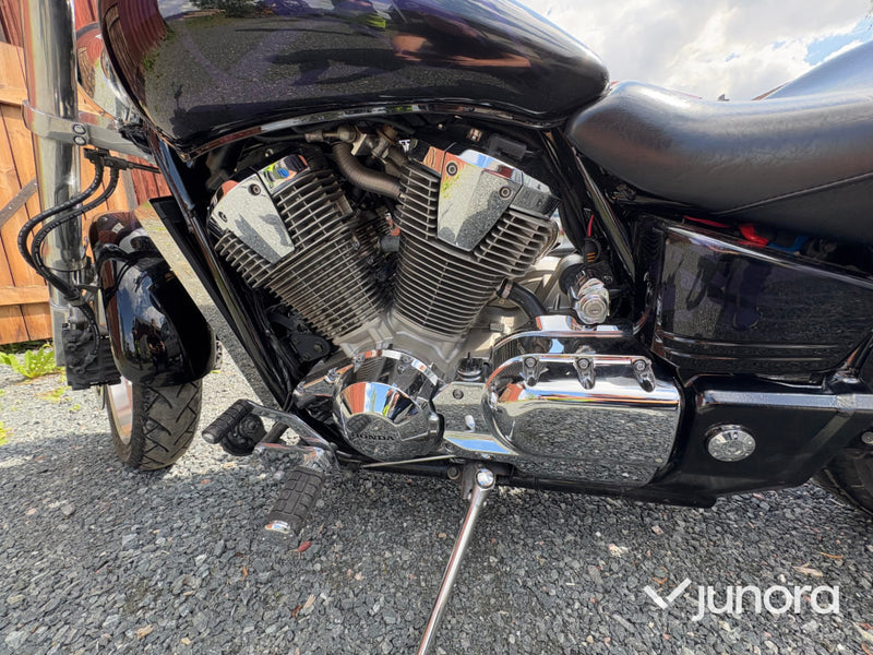 Motorcykel Honda VTX 1800C